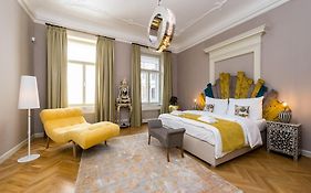Grand Central Residence By Tkc